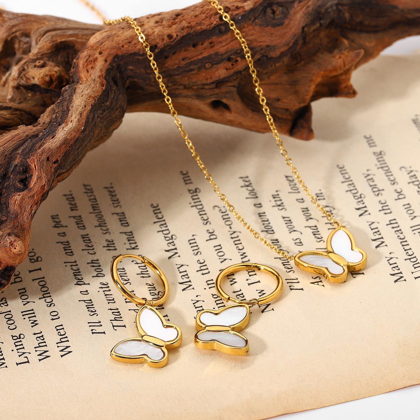 Butterfly Pendant Set with MOP